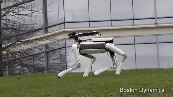 波士頓動力公司(Boston Dynamics)發佈SpotMini